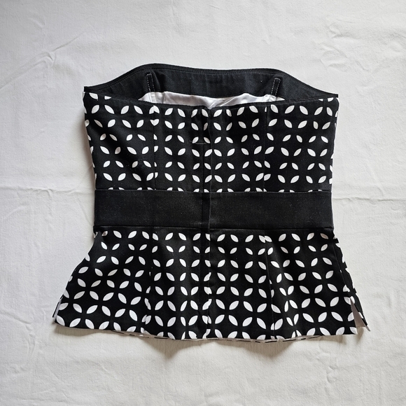 Y2k WHBM strapless feminine sexy going out corset top Size XXS - Picture 4 of 7